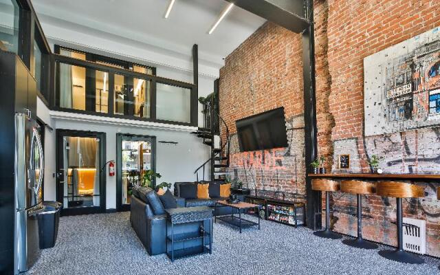 Parc Avenue Hostel