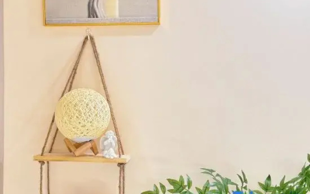 Xixiang Homestay (Lujin Center)