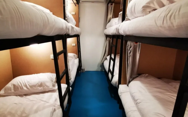 Dluck Hostel