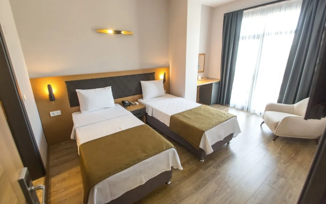 Big Point Plus Hotel