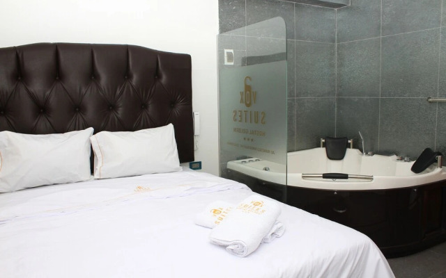 Golden vox hotel suite
