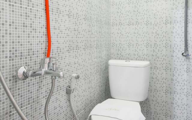 RedDoorz near Batik Tulis Celaket 2