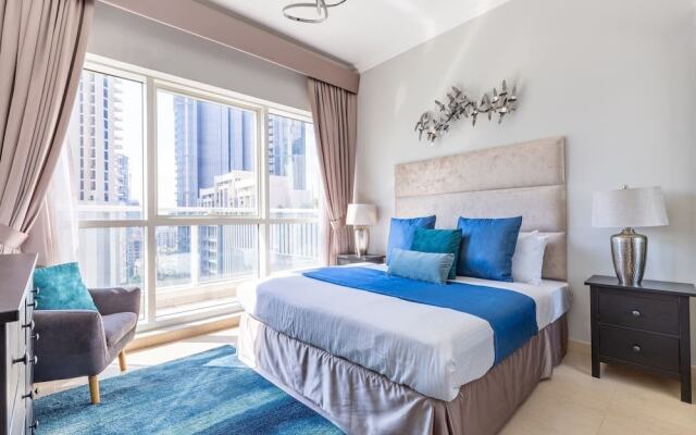 Superb & Incomparable 2BR With Study in the Heart of Downtown Dubai!