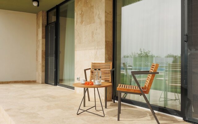 Hypnose Resort by the Sea