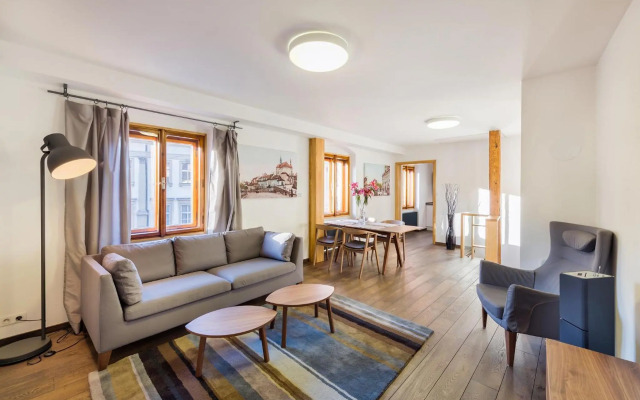 Modern Apartment in a Picturesque 15th-Century Building