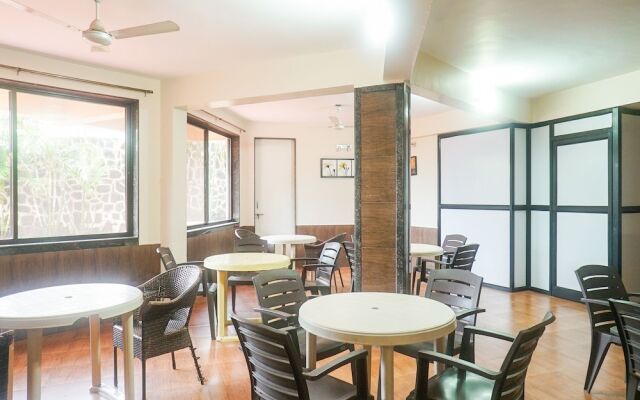 OYO 16084 Mahinder Inn