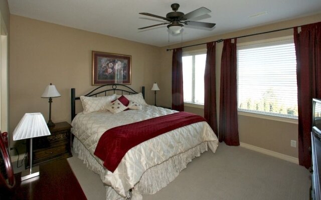 An Owl's Perch Vacation Suite