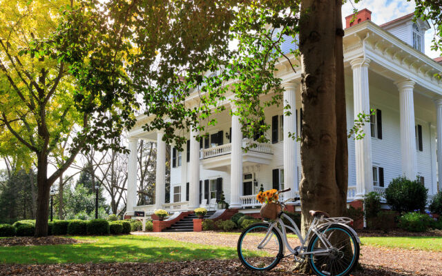 The Twelve Oaks Bed & Breakfast