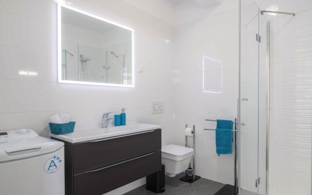Nice Home in Medulin With Wifi and 5 Bedrooms