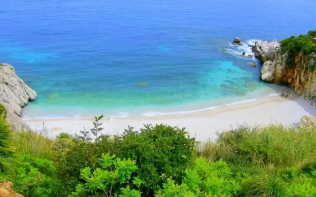 Cialoma Home Holiday