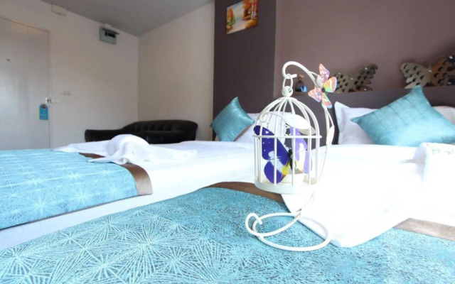 The Venese Hotel