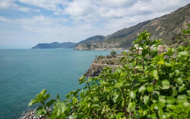 Il Baluardo Sea View Apartment on the Cliff