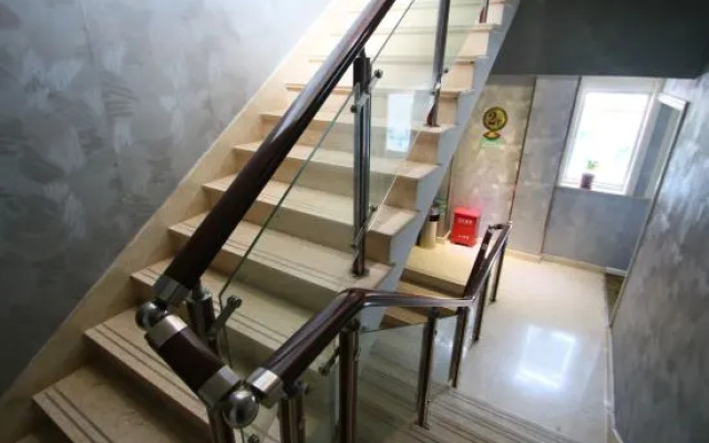 Shanghai Meichuhua Business Hotel