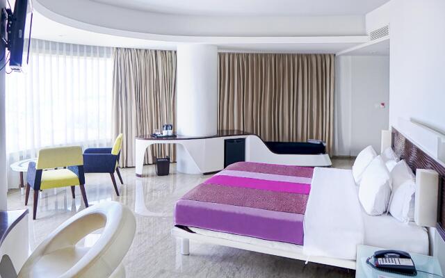 Sensa Hotel