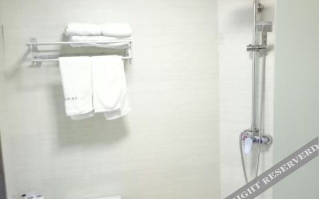 Yunmeng Ruixin Express Hotel