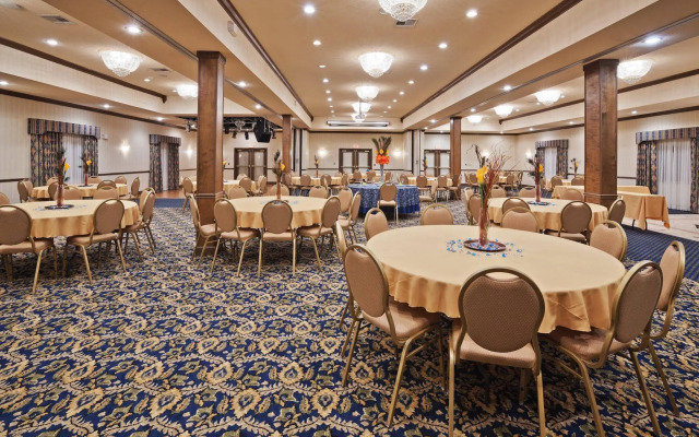 Holiday Inn Express & Suites Glenpool-Tulsa South by IHG