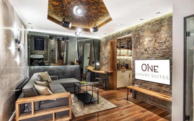 One Luxury Suites