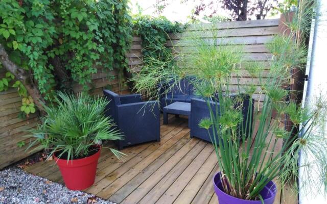 Appart Terrasse Végétale bord Plages bassin