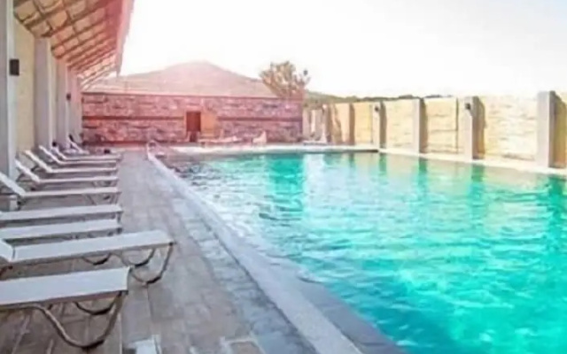 Ivy Sailing Resort