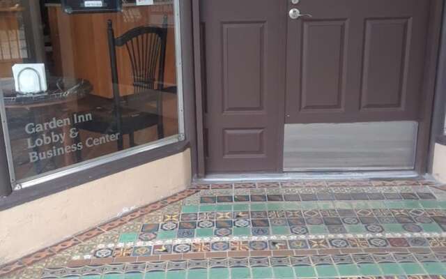 Los Gatos Garden Inn Hotel