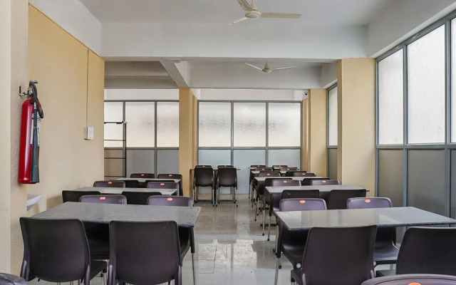 OYO 24143 Flagship Hotel Blue Orchid