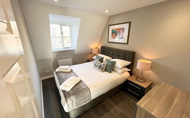 Beautiful central apartment with parking
