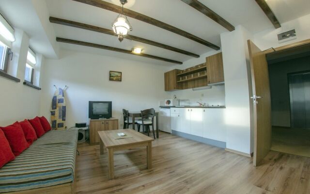 Evridika Hills Aparthotel