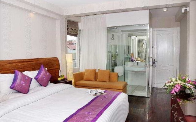 Hanoi Spark Hotel