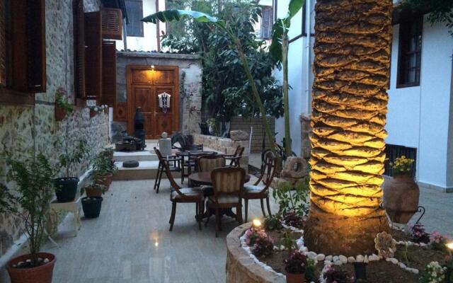 White Garden Hotel