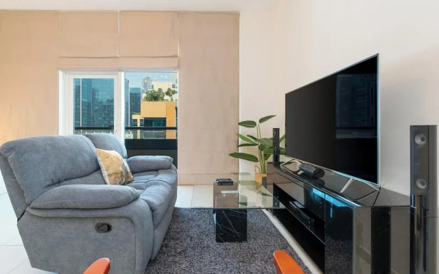 Spacious Studio in Bay Square by Bespoke