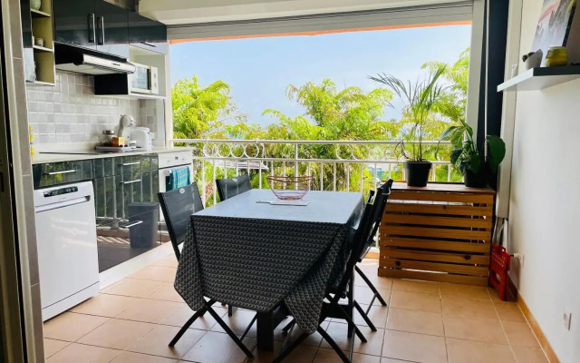 Appartement vue mer, piscine, dans quartier prisé de Gosier