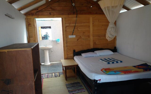 Saxony Huts