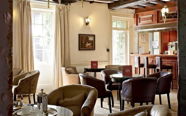 Bush Hotel Farnham