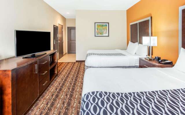 La Quinta Inn & Suites by Wyndham Gonzales TX