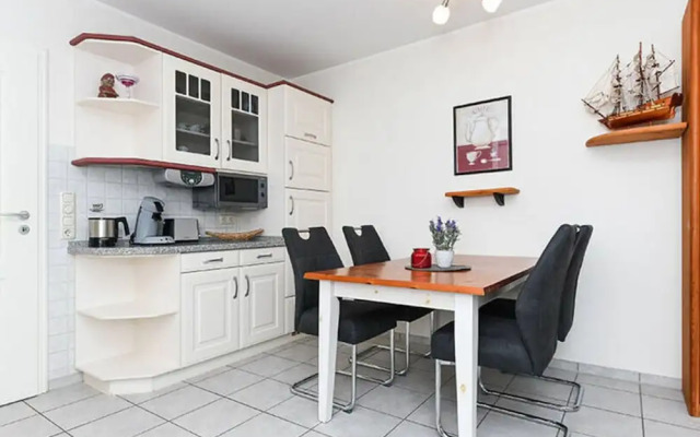Friesengold Modern Retreat