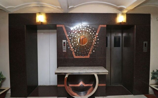 Capital O 1382 Mohan Hotel