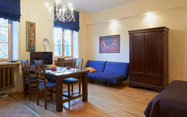 Regina House- sv. Mikalojaus 13