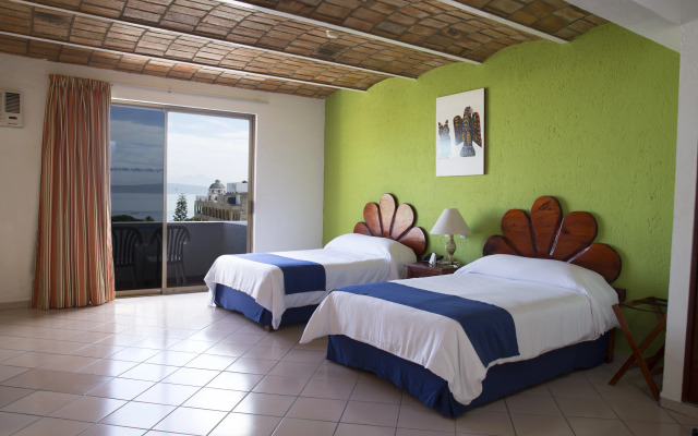 Decameron Los Cocos Guayabitos, Ramada All-Inclusive Resort