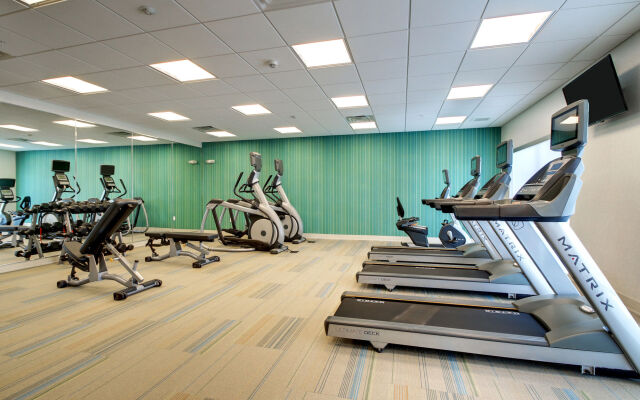 Holiday Inn Express & Suites Galesburg by IHG