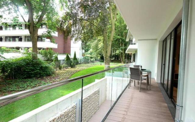 White Pearl Apartment 0.06