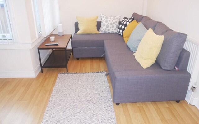 NEW Sleek 1BD Flat Super Central - Liverpool City!