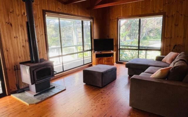 Centre Street 10 Lake Tabourie