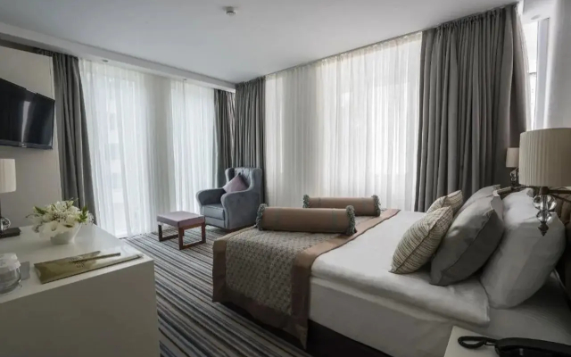 Seven Deep Hotel