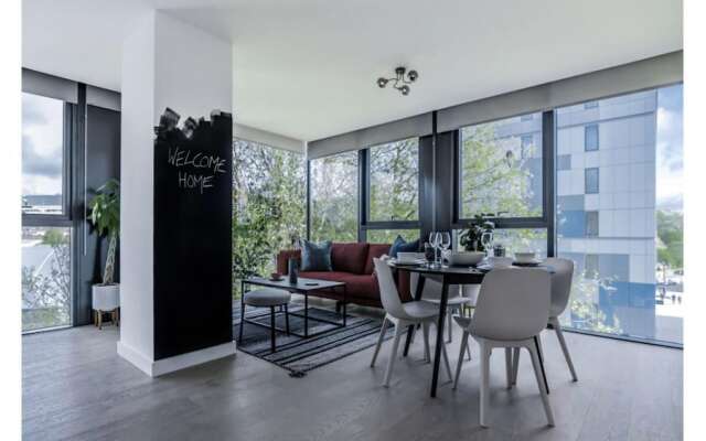 Design 1 Bed With Balcony