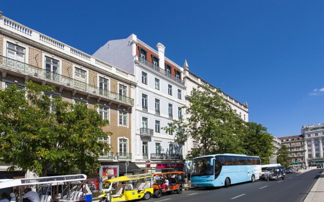 JOIVY Sublime 2BR Apt on Restauradores Sq., nearby Rossio Station