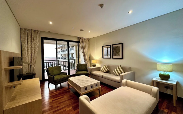 Lux BnB I Palm Jumeirah Resort I Palm Views