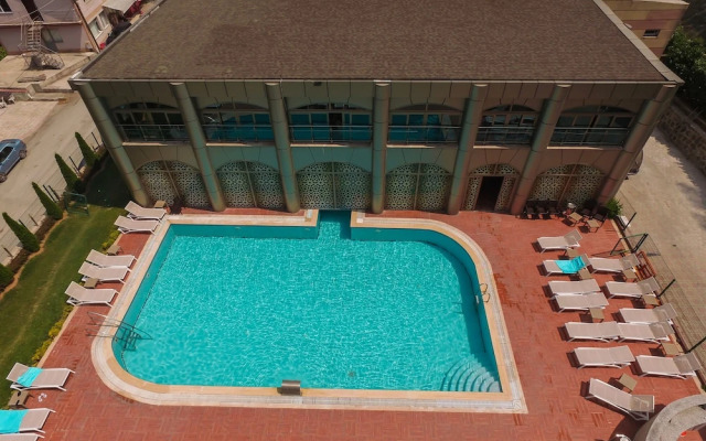 Sarot Termal Park Resort & Spa - Halal Hotel