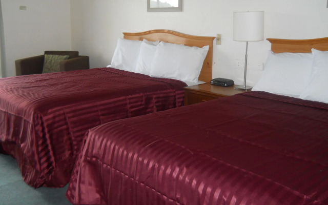 Oyster Bay Inn & Suites