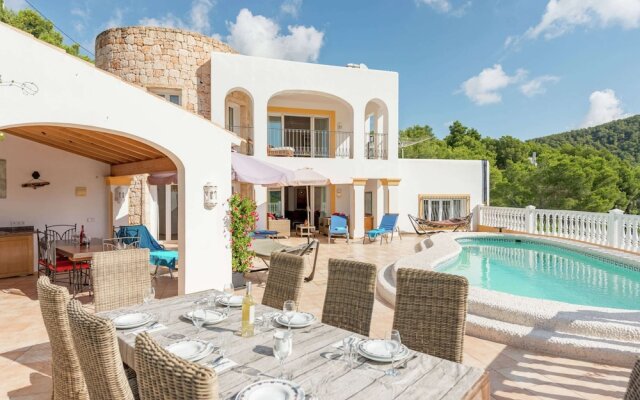 Luxurious, Detached Villa With Swimming Pool 10 Persons