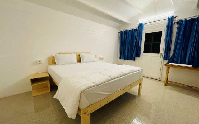 Cocos Beach Resort